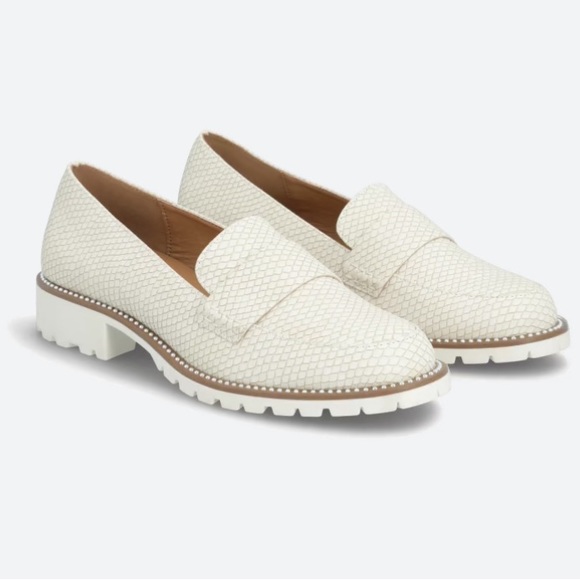 DV by Dolce Vita Shoes - DV Dolce Vita Cream Carlita Flat, 8